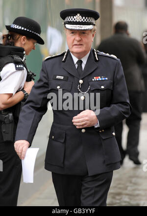 Le commissaire de la Police métropolitaine, Sir Ian Blair, conférence de presse Banque D'Images