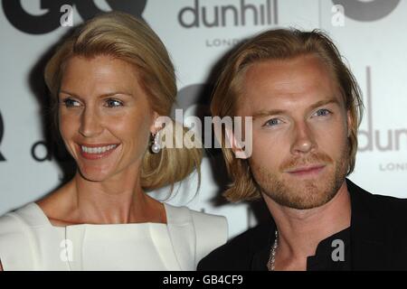 Ronan Keating et sa femme Yvonne arrivent pour les GQ Men of the Year Awards 2008, Royal Opera House, Covent Garden, Londres. Banque D'Images