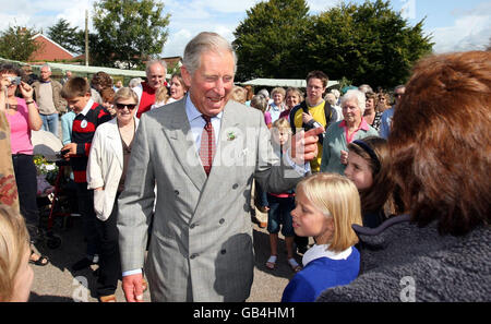 Le Prince de Galles visite le marché agricole de Cullompton, Devon. Banque D'Images