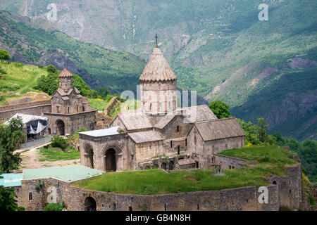 Vue panoramique du monastère de Tatev en Arménie et gorge Vorotan Banque D'Images