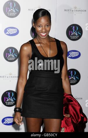 Semaine de la mode de Londres - Gala de la mode et de la beauté de 30 jours.Jamelia arrive pour les 30 jours de Gala mode et beauté, Musée d'Histoire naturelle, SW7 Banque D'Images