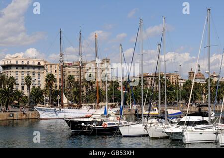 Stock de voyage - Barcelone - Espagne. Vue générale sur le port de Barcelone Banque D'Images