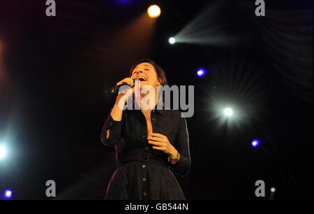 Sharleen Spiteri se produit lors du concert BBC Proms in the Park 2008 à Hyde Park, dans le centre de Londres. Banque D'Images