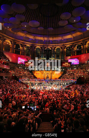 Vue générale de la dernière nuit des Proms au Royal Albert Hall, Londres. Banque D'Images
