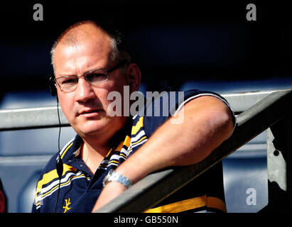 Mike Ruddock, directeur du rugby de Worcester, lors du match Guinness Premiership à Adams Park, High Wycombe. Banque D'Images