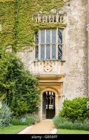 L'Oriel à l'abbaye de Lacock, Wiltshire, Royaume-Uni, l'objet de la première photographie, technique mise au point par William Henry Fox Talbot Banque D'Images