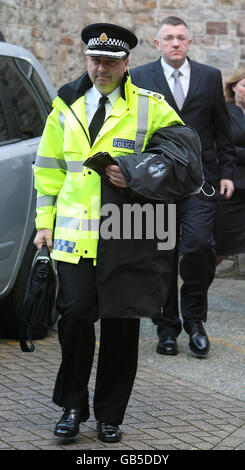 Dave Whatton, chef de police par intérim de la police du Grand Manchester, arrive le jour d'ouverture de l'enquête sur la mort de Michael Todd, ancien chef de police du Grand Manchester. Banque D'Images