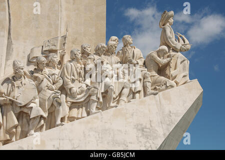 Monuments historiques. Le Monument des Découvertes dans la région de Belém célèbre les grands héros de l'âge portugais d'exploration et de découverte. Lisbonne, Portugal. Banque D'Images