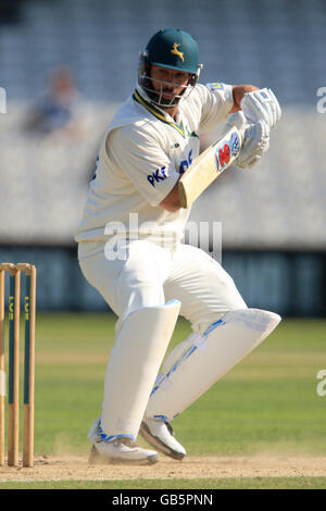 Cricket - Liverpool Victoria County Championship - Division 1 - troisième jour - Surrey v Notinghamshire - The Brit Oval. Charlie Shreck, dans le tinghamshire Banque D'Images