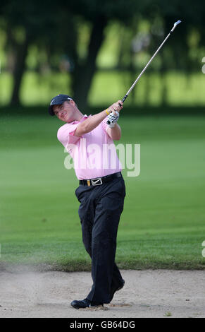 Golf - Quinn assurance British Masters - deuxième jour - le beffroi.Marc Warren, en Écosse, sur le 9ème trou pendant les Quinn Insurance British Masters au Beffroi, Wishaw, Sutton Coldfield. Banque D'Images