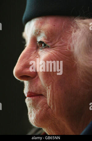 Dame Vera Lynn lance "Le temps de ma vie' Website - Londres Banque D'Images