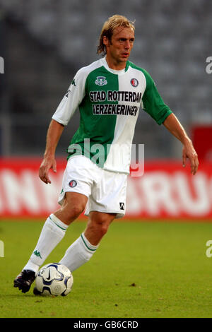 Football - coupe Alpen 2003 - Feyenoord contre FC Nurnberg. Paul Bosvelt, Feyenoord Banque D'Images