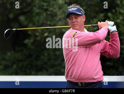 Golf - Quinn assurance British Masters - première journée - le beffroi.Darren Clarke, d'Irlande du Nord, sur le 17e tee pendant le Quinn Insurance British Masters au Beffroi, Wishaw, Sutton Coldfield. Banque D'Images