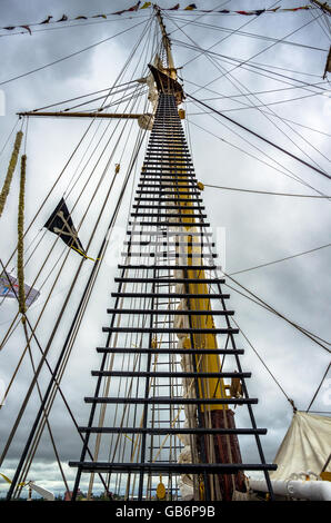 Les KRI Dewaruci Tall Ship Mast Banque D'Images