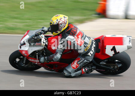 Motocyclisme - British Superbike Championship - Rockingham Banque D'Images