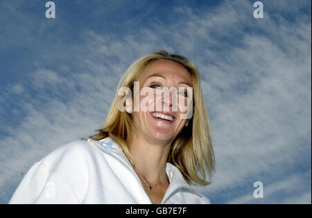 Athlétisme - Bupa Great South Run - Conférence de presse - HMS Victory.Paula Radcliffe lors d'une séance photo à la victoire du HMS, Portsmouth. Banque D'Images