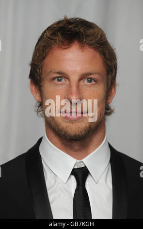 Jenson Button arrive au Prince's Trust Invest in future Gala Dinner au Old Billingsgate Market dans le centre de Londres. Banque D'Images