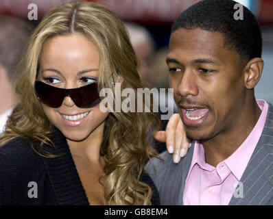 La pop star Mariah Carey et le mari Nick Cannon arrivent à l'hôtel Dorchester dans le centre de Londres. Banque D'Images