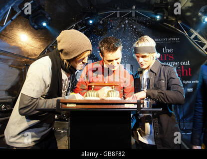 McFly allumez les lumières de Noël de Regent Street dans l'extrémité ouest de Londres Banque D'Images