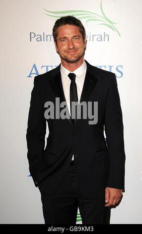 Gerard Butler arrive à l'Atlantis Hotel Launch Party 'la naissance d'une icône - la célébration' à Palm Jumeirah à Dubaï. Banque D'Images