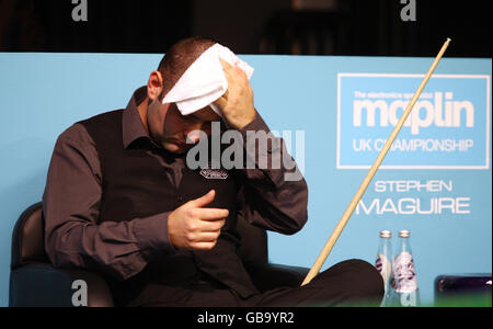 Stephen Maguire lors du quart de finale du championnat britannique de Maplin au Centre international de Telford. Banque D'Images