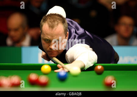 John Higgins dans le quart de finale du championnat britannique de Maplin au Centre international de Telford. Banque D'Images