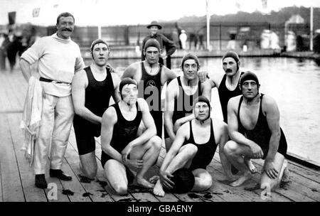 Le water-polo - Jeux Olympiques de Stockholm 1912 Banque D'Images