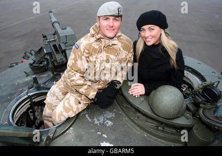 Royal Scots Dragoon Guards retour à la caserne de Wessex en Allemagne Banque D'Images