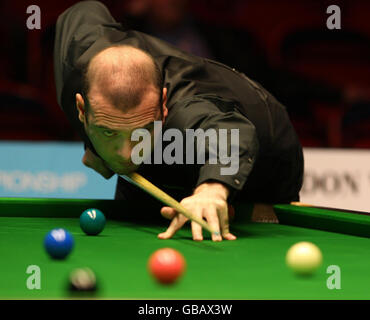 Snooker - Moplin UK Championships - The International Centre - Telford.Jamie Burnett lors de la 1ère partie du Championnat britannique de Maplin au Centre International de Telford. Banque D'Images