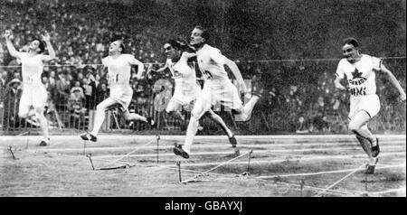 Jeux olympiques - Jeux Olympiques 1924 Paris - le 100 m - Demi-finale Banque D'Images