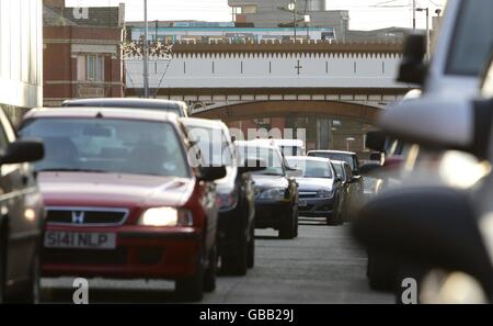 Embouteillages sur Deansgate, Manchester. Les électeurs ont aujourd’hui leur dernière chance de voter lors d’un référendum sur l’introduction d’une taxe de congestion dans le Grand Manchester. Banque D'Images