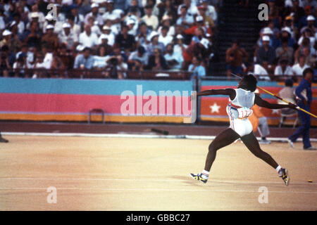 Athlétisme - Jeux Olympiques de Los Angeles 1984 - Javelot femmes Banque D'Images