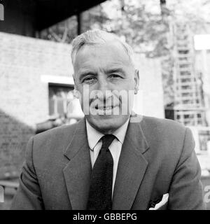 Football - football League Division 4 - Oxford United Photocall. Arthur Turner, directeur d'Oxford United Banque D'Images