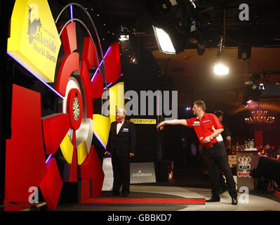 Fléchettes - Lakeside BDO World Professional Darts Championship - Jour cinq - complexe au bord du Lac Banque D'Images