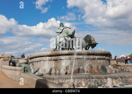 La Fontaine Gefion (Gefionspringvandet) sur le port à l'Langeliniepark à côté de la citadelle Kastellet à Copenhague. Banque D'Images