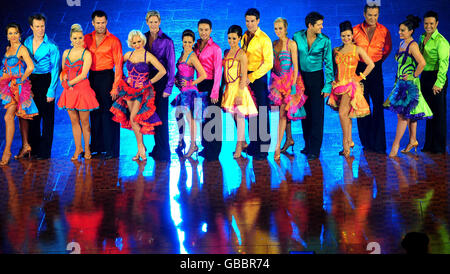 Photocall avec le casting pour promouvoir strictement la danse à venir - Live Tour 2009!Au Metro radio Arena de Newcastle. Banque D'Images