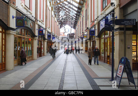 Stock Général - Centre commercial GUNWHARF QUAYS Banque D'Images