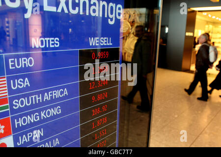 Stock général - Bureau de change Travelex - Terminal 5 - Heathrow Airport Banque D'Images