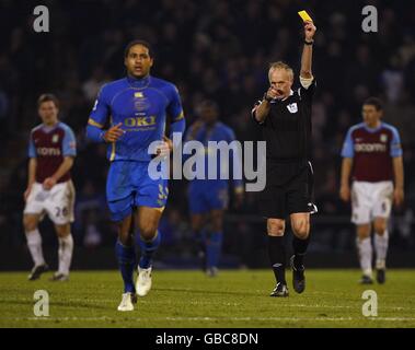 Soccer - Barclays Premier League - Aston Villa v Portsmouth - Fratton Park Banque D'Images