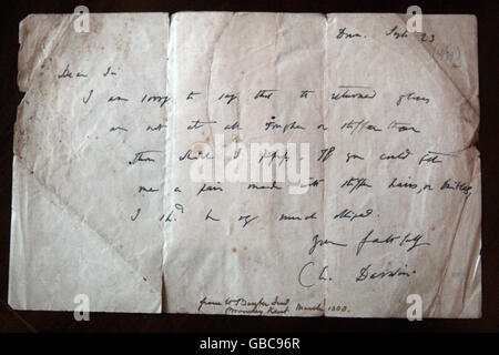 Une lettre de Charles Darwin en date du 1879 de Down House, Kent, d'une valeur de 600, qui sera mise aux enchères en février à Lyon et Turnbull à Édimbourg. Banque D'Images