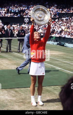 Tennis - Wimbledon - Simple dames - Final - Martina Navratilova v Andrea Jaeger Banque D'Images