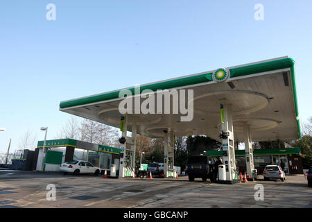 Saut de bénéfices de BP Banque D'Images