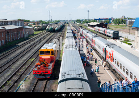 Buzuluk, Russie - le 22 juin 2016. Vue sur un Buzuluk gare - rail-terminal important en Russie Banque D'Images