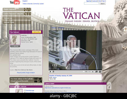 Screengrab sans date pris de la nouvelle chaîne YouTube du Vatican, qui a été lancé aujourd'hui. Banque D'Images