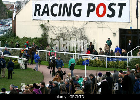 Les courses de chevaux - Kempton Park - Le jour Chase Banque D'Images