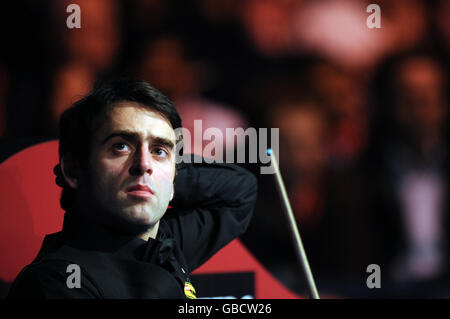 Snooker - Masters 2009 - Premier jour - Wembley Arena.Ronnie O'Sullivan pendant son match contre Joe Perry au Masters de Wembley Arena Banque D'Images