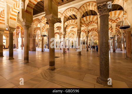 Grand hall de l'Mosque-Cathedral de Cordoue, Espagne Banque D'Images