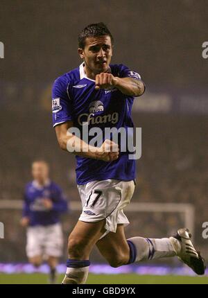 Soccer - Barclays Premier League - Everton / Arsenal - Goodison Park.Tim Cahill, d'Everton, célèbre l'objectif d'ouverture Banque D'Images