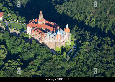 VUE AÉRIENNE.Château de Ksiaz.Walbrzych, Voïvodeship de Silésie inférieur, Pologne. Banque D'Images