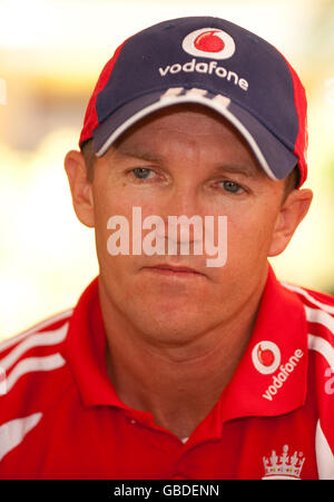 Cricket - Conférence de presse d'Angleterre - Team Hotel.Andy Flower, entraîneur adjoint de l'Angleterre, lors d'une conférence de presse à l'hôtel TEAM, en Jamaïque. Banque D'Images